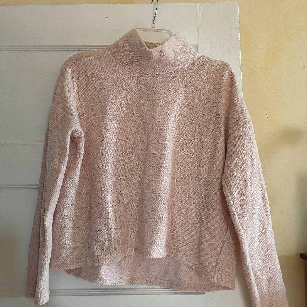 LIght Pink Banana Republic mock turtle neck sweater